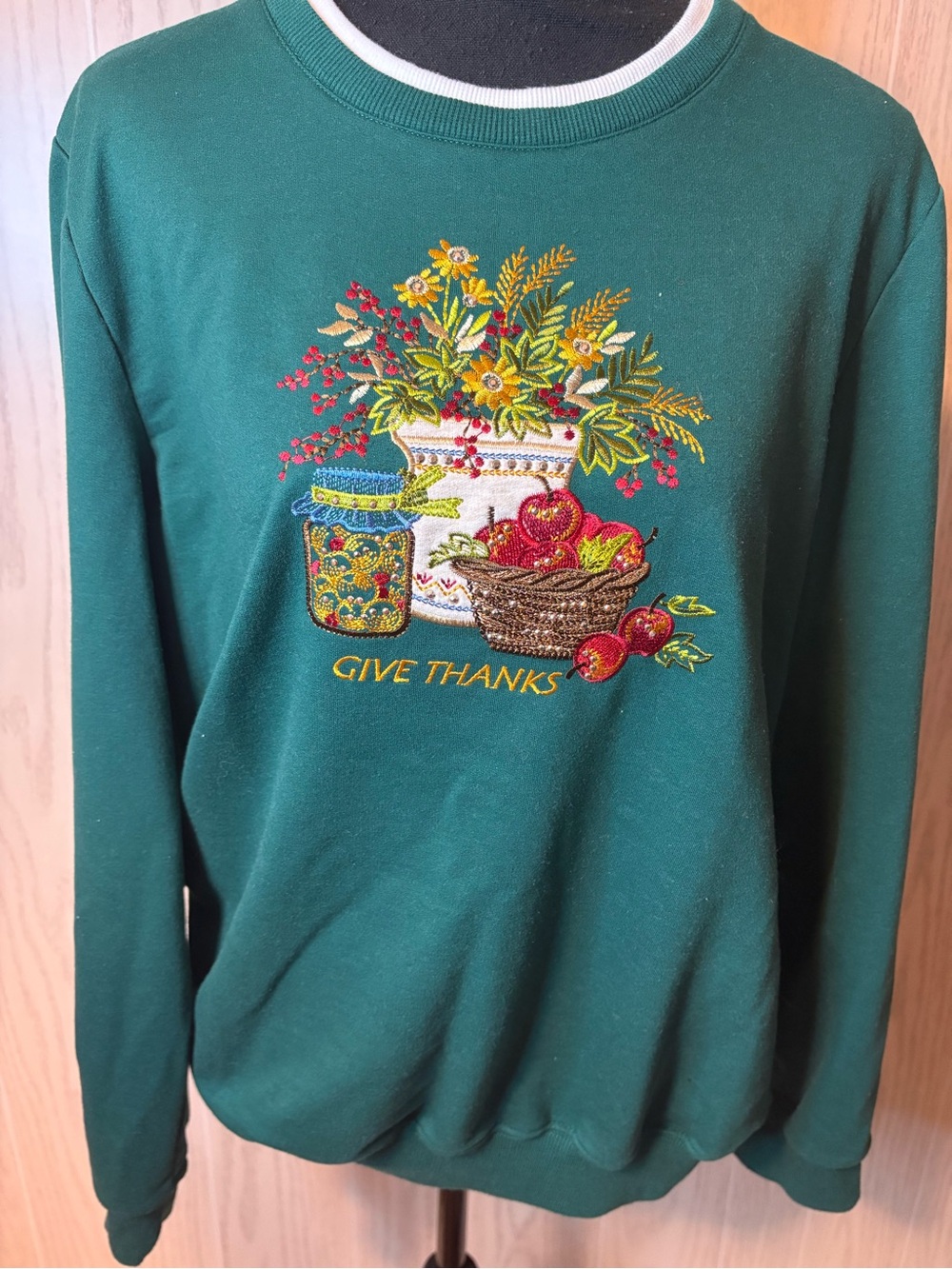 Dark Green Crewneck Sweatshirt  with Embroidered Fall Autumn Medium